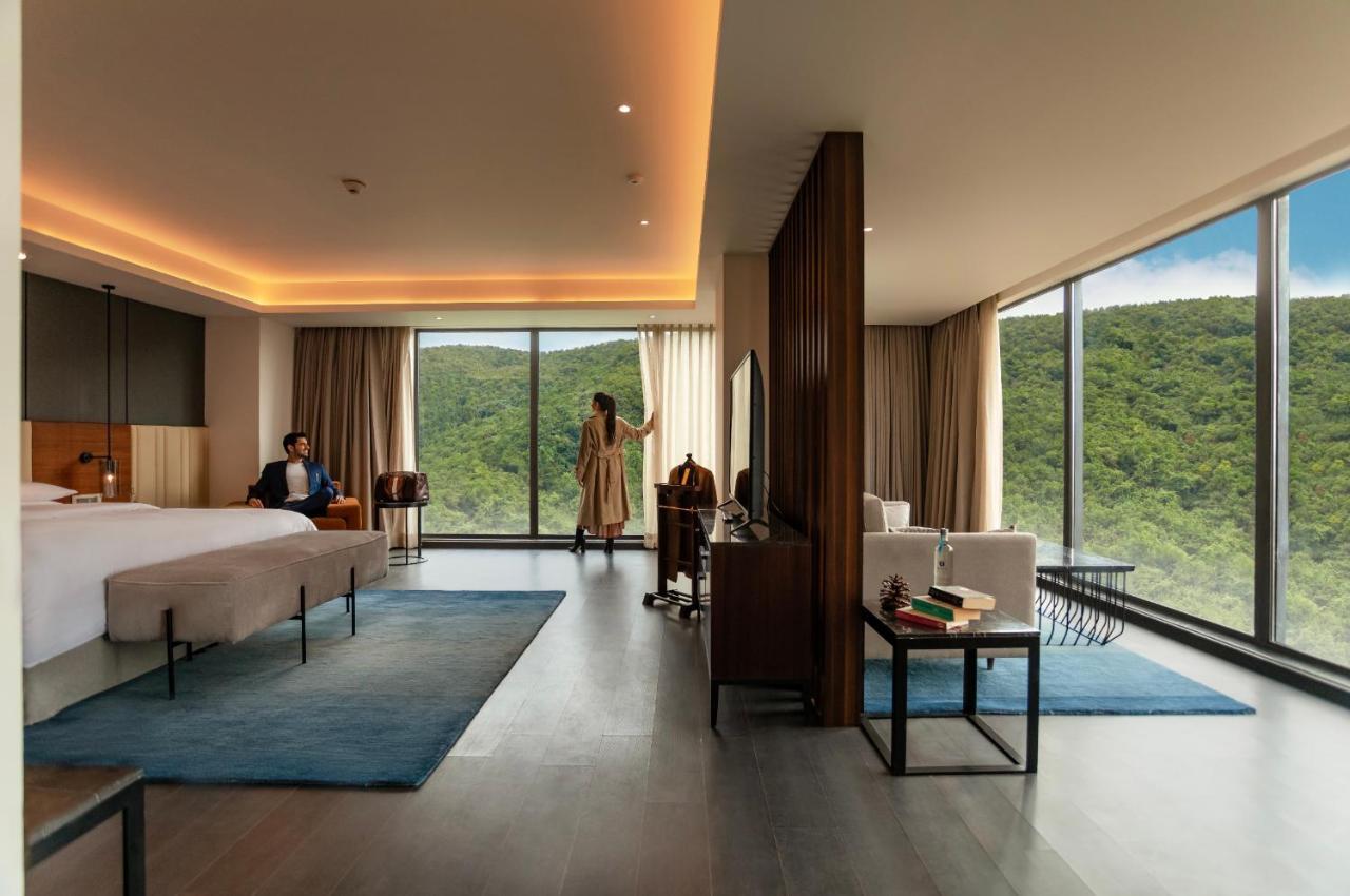Hotel Hyatt Regency And Dehradun